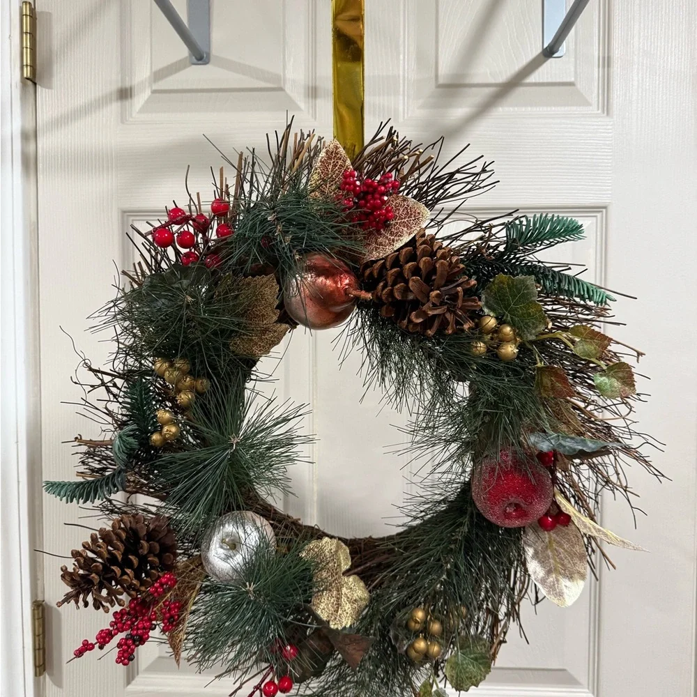 Festive Holiday Wreath with Red and Gold Accents